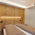 Wind Mountain Planet House